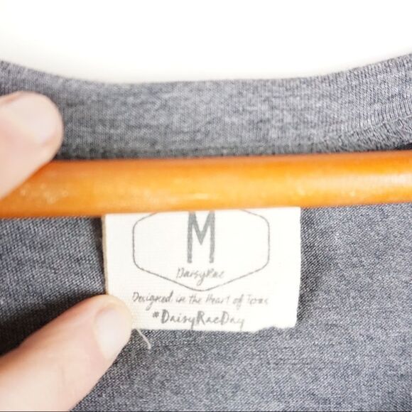 DaisyRae Thanksgiving Graphic Short Sleeve Tee, M - Picture 3 of 5